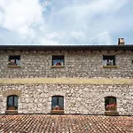 De Luccheri Villa *