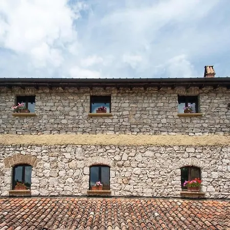De Luccheri Villa *